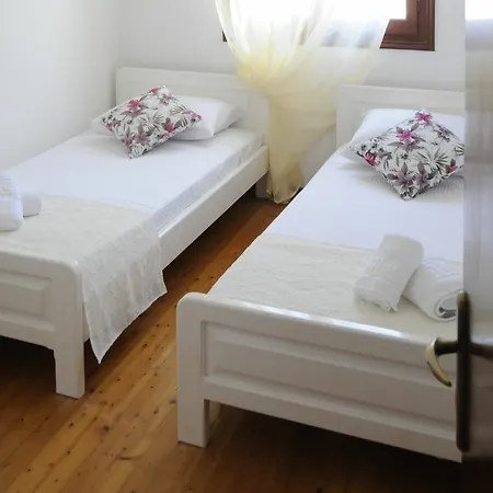 Traditional Greek Maisonette In Antiperni Village Holiday home Antipernoi